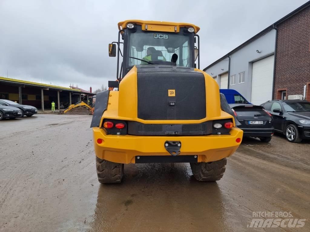 JCB 411 + 4 Wielladers