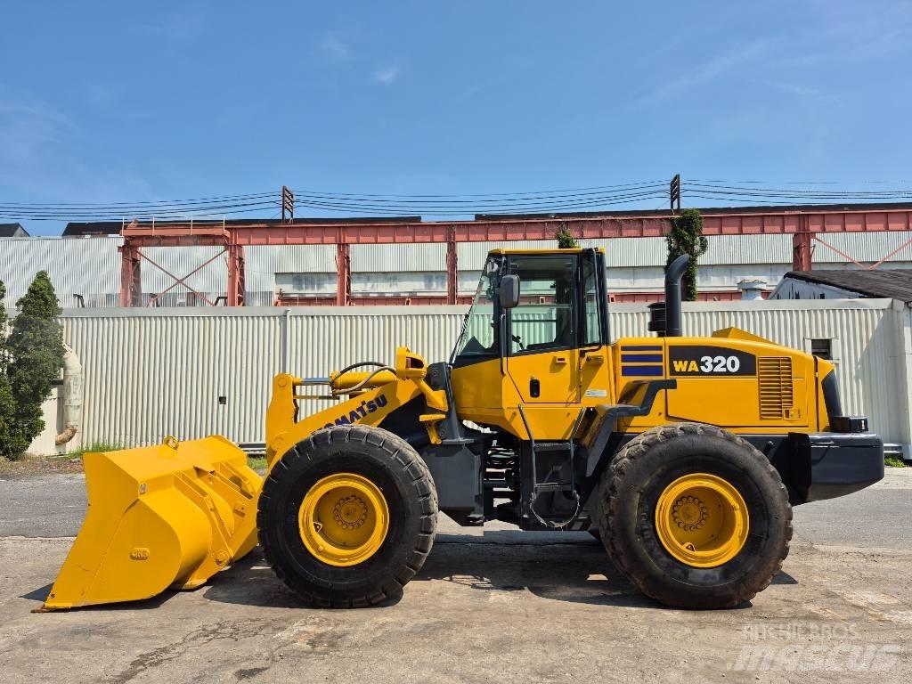 Komatsu WA 320-5 Wielladers