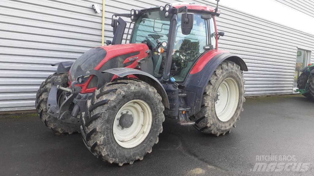 Valtra N 154 Tractoren