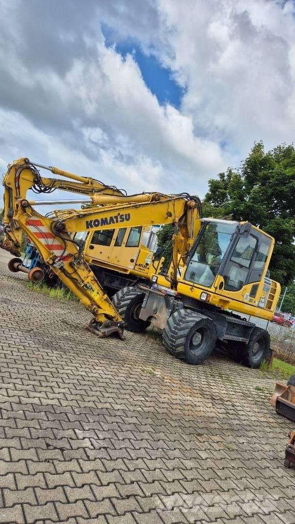 Komatsu PW148-8 Wielgraafmachines