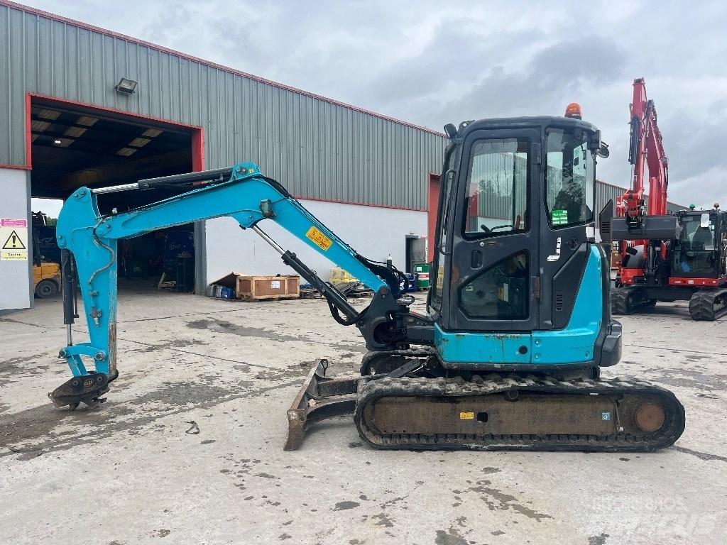 Airman AX 48 U-6 A Minigraafmachines < 7t