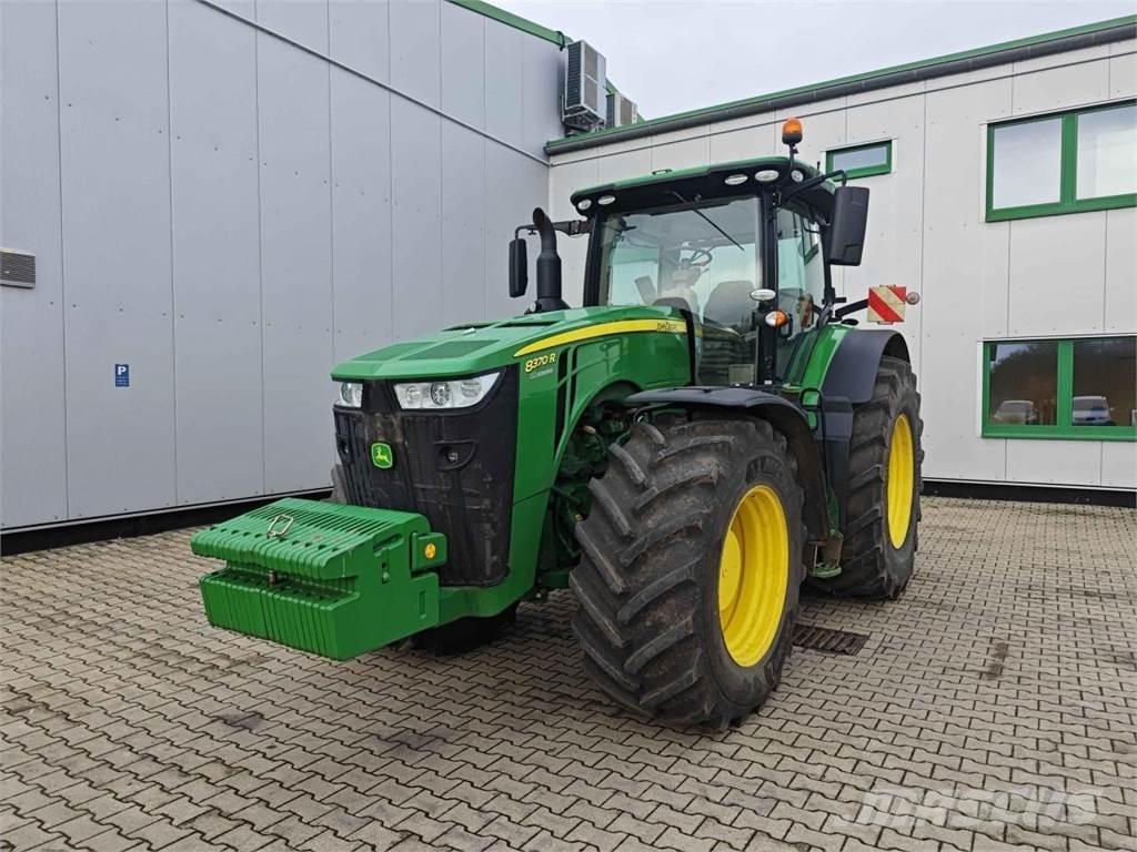 John Deere 8370R Tractoren