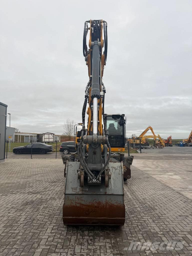 Liebherr A 924 Wielgraafmachines