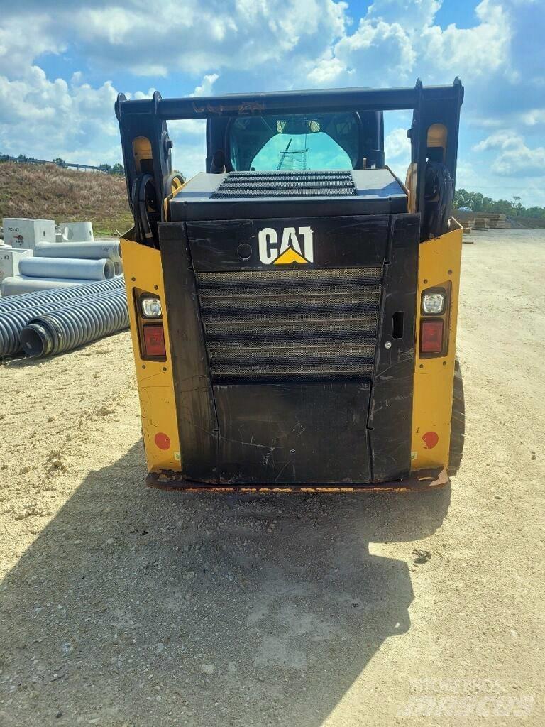 CAT 242 D Schrankladers