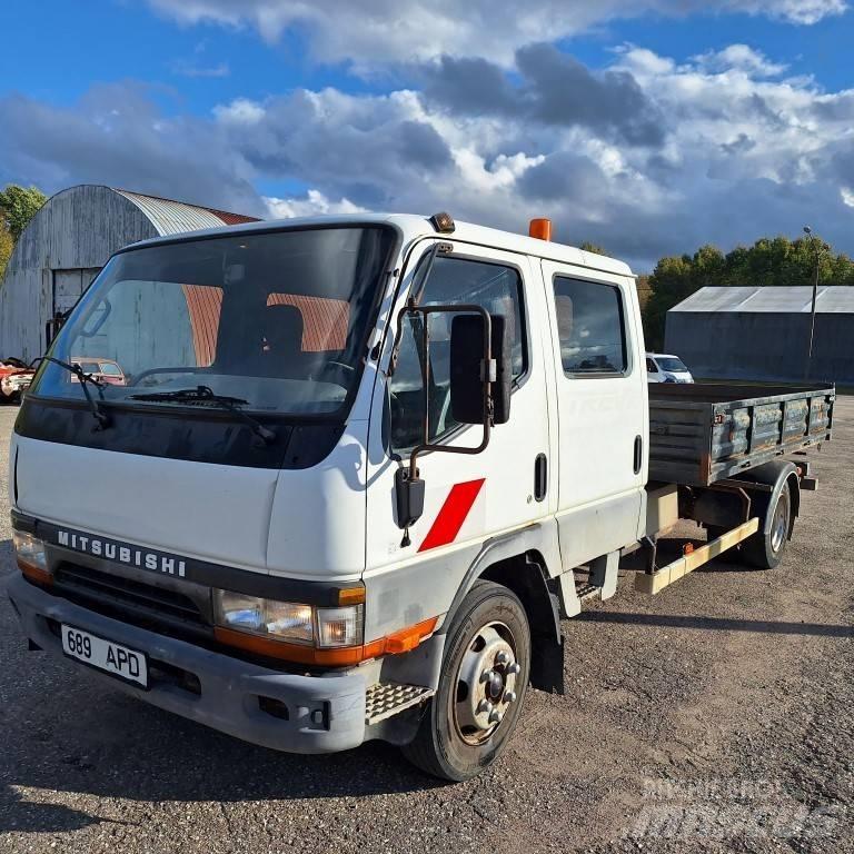 Mitsubishi Canter Vlakke laadvloer met kraan