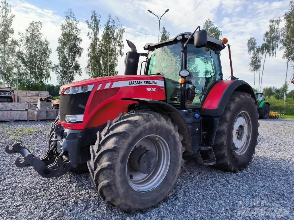 Massey Ferguson 8690 Tractoren