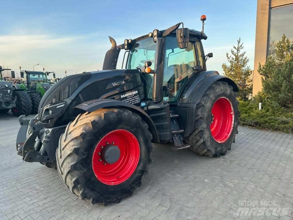 Valtra T174Direct Tractoren