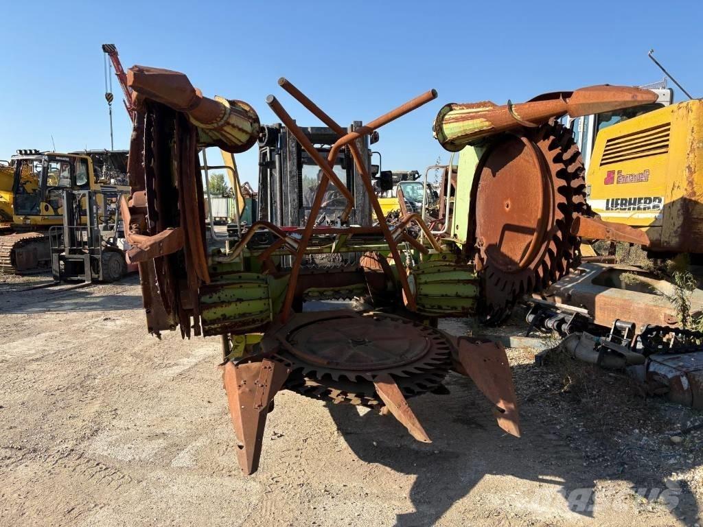 CLAAS RU 450 Zelfrijdende veldhakselaars