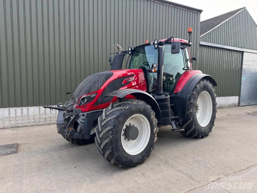 Valtra T194 Versu Tractoren