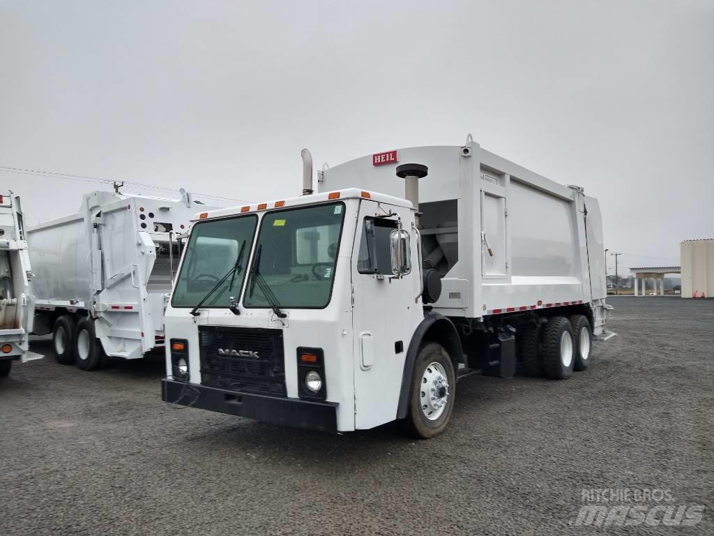 Mack LE613 Vuilniswagens