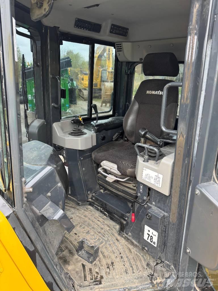 Komatsu D 61 PX-24 Rupsdozers