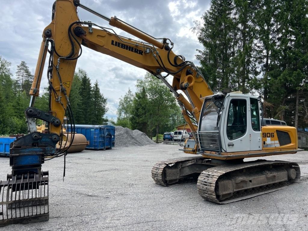 Liebherr R 906 LC Rupsgraafmachines