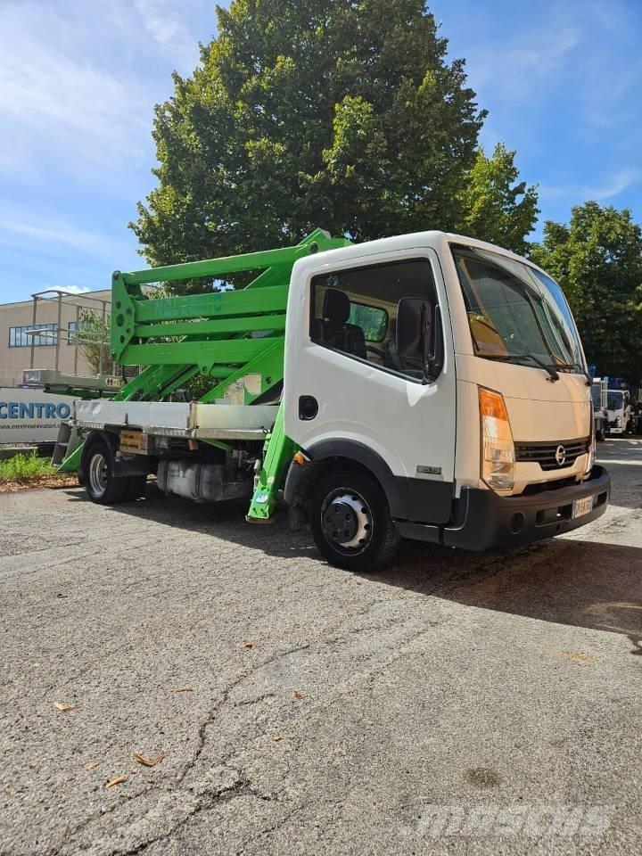 Isoli PNT 205 Auto hoogwerkers