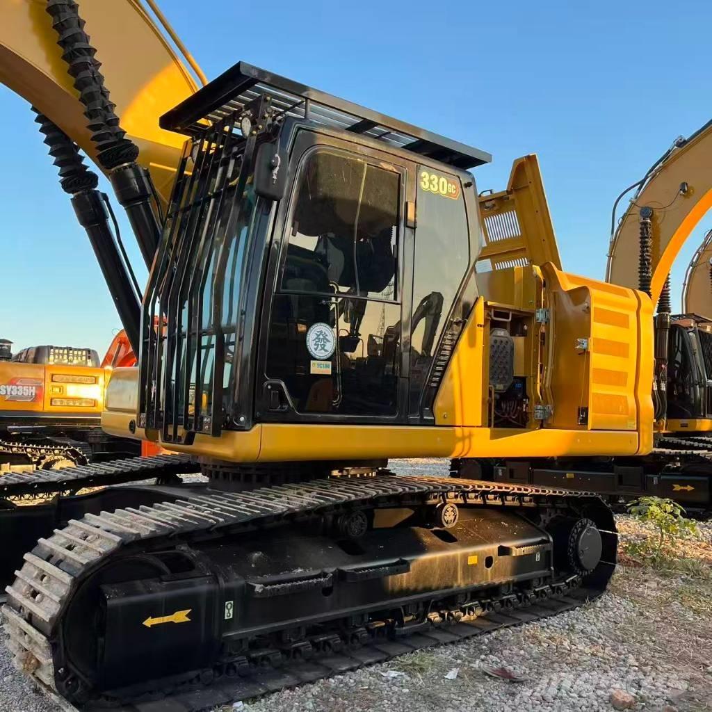 CAT 330 Rupsgraafmachines