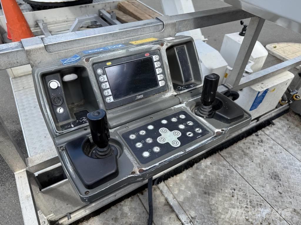 Bronto Skylift S56XR Auto hoogwerkers