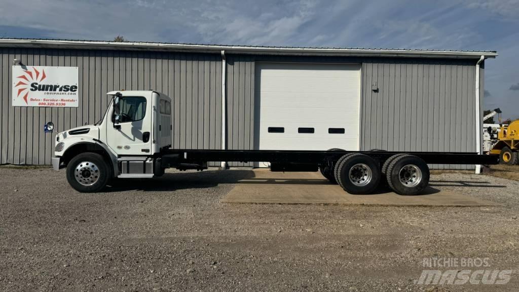 Freightliner M2 Chassis met cabine