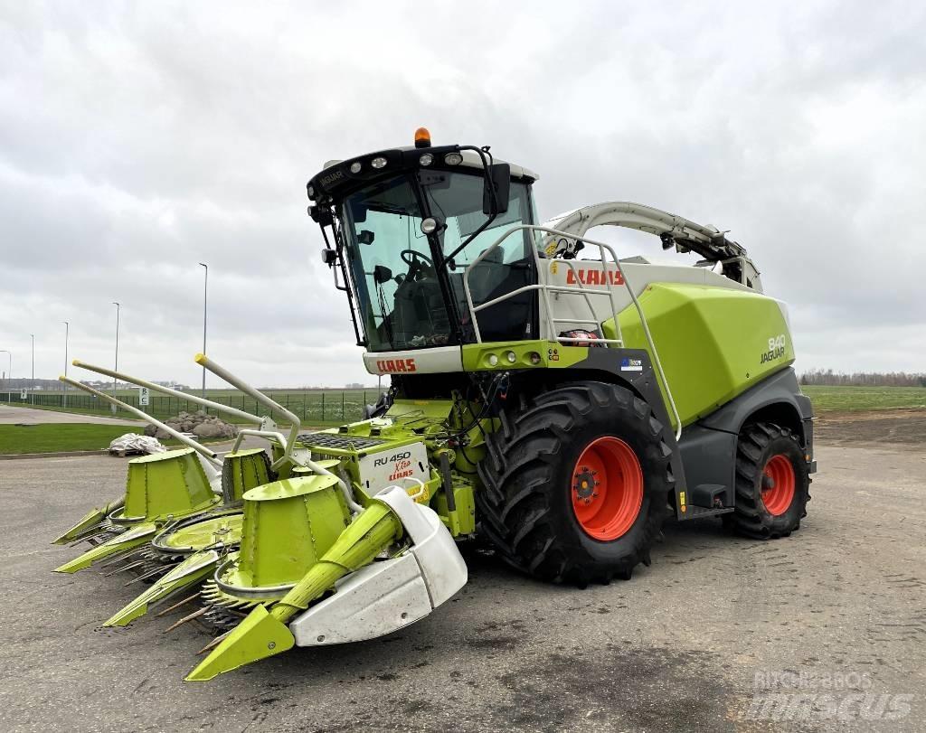 CLAAS Jaguar 840 Getrokken veldhakselaar