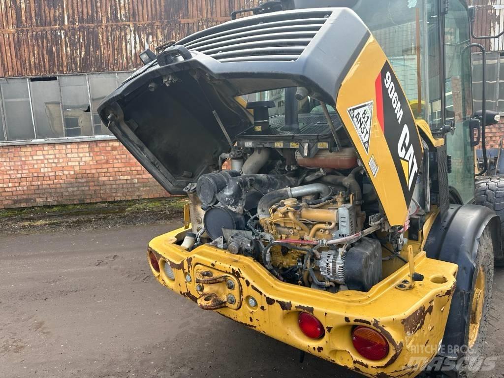 CAT 906 Wielladers