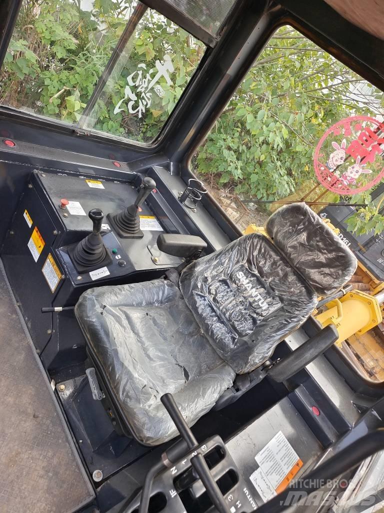 Shantui SD 32 Rupsdozers