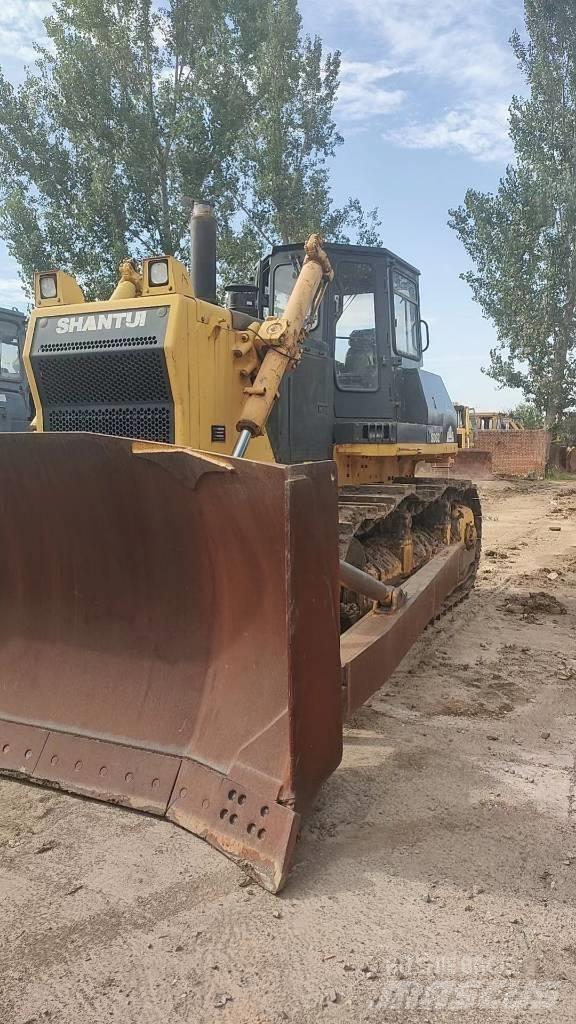 Shantui SD 32 Rupsdozers