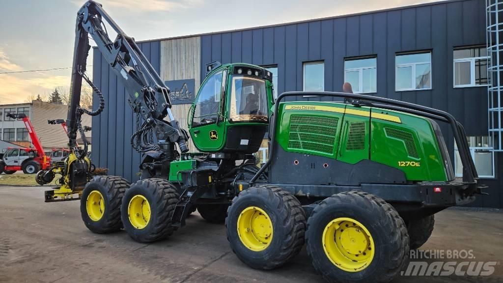 John Deere 1270 G Harvesters