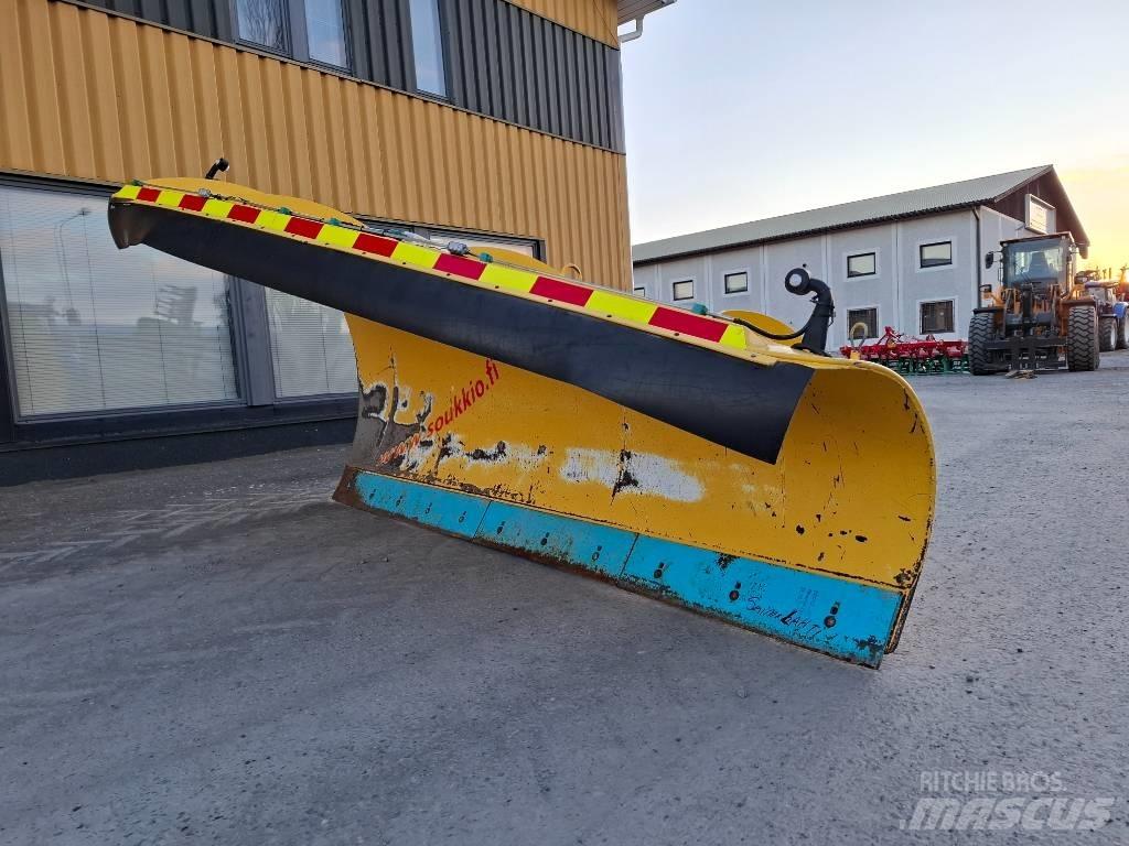 Soukkio AK 3400 Sneeuwschuivers en -ploegen