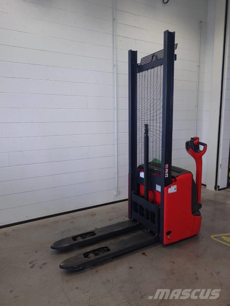 Linde L 12 Stapelaar meeloop