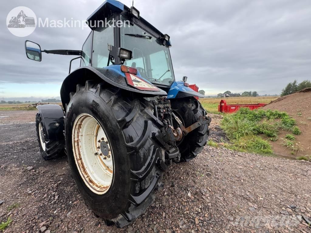 New Holland 8560 Tractoren