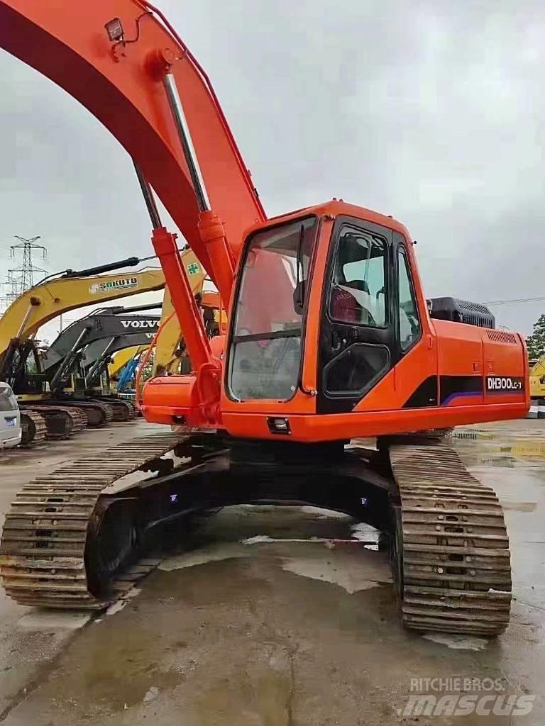 Doosan 300 Rupsgraafmachines