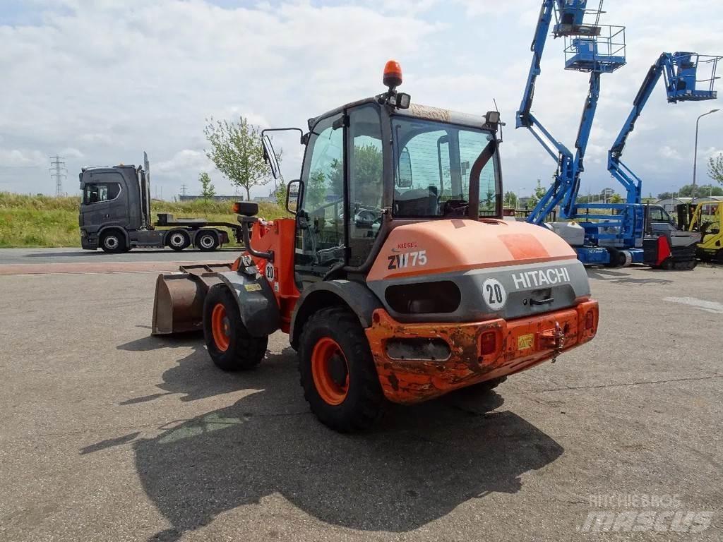 Hitachi ZW75 Bouw - Overige