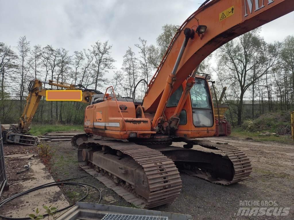 Daewoo S250 Rupsgraafmachines