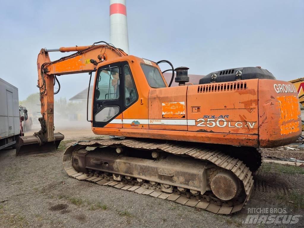 Daewoo S250 Rupsgraafmachines