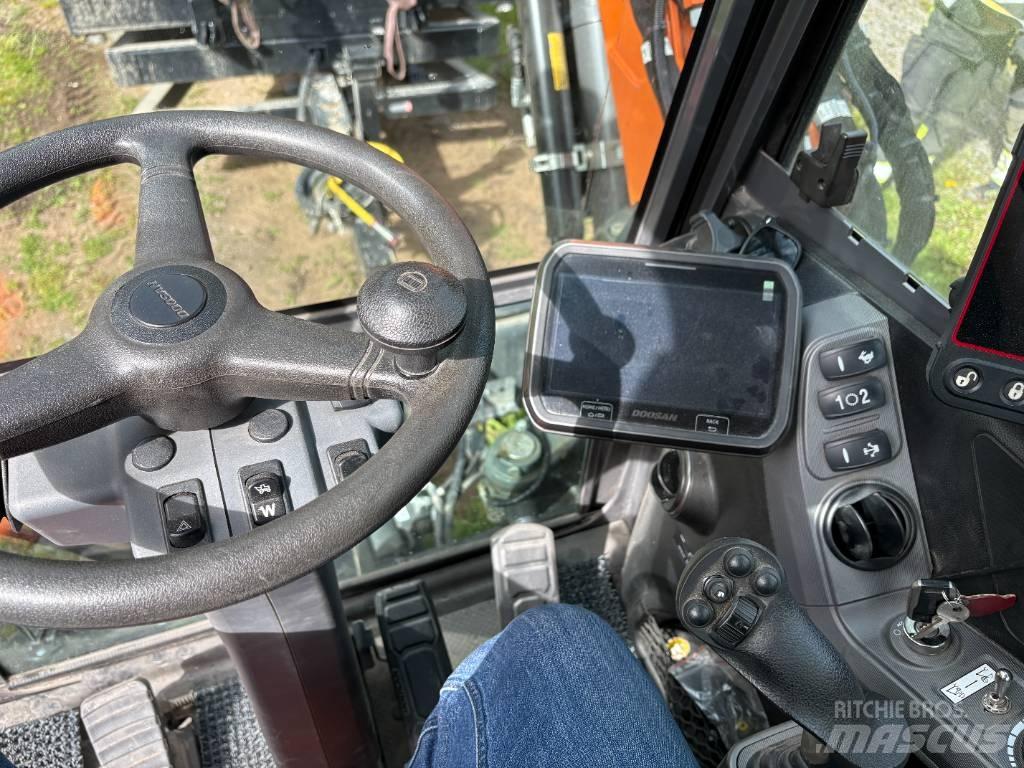 Develon DX 100 W-7 Wielgraafmachines