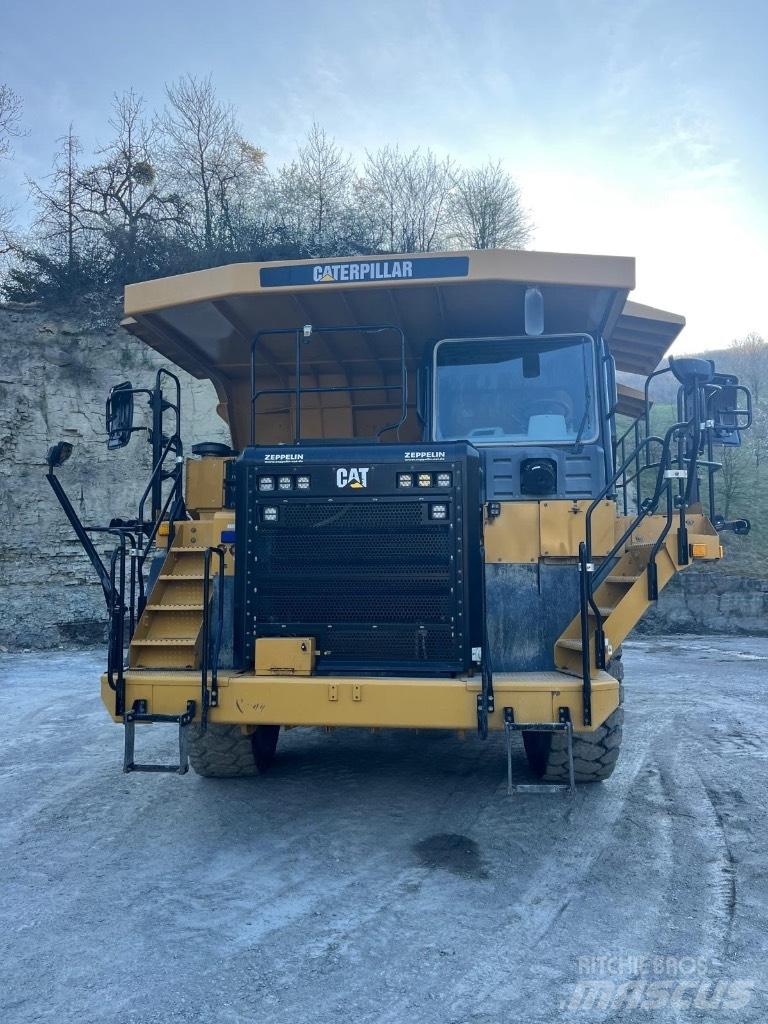 CAT 775 G Starre dumptrucks