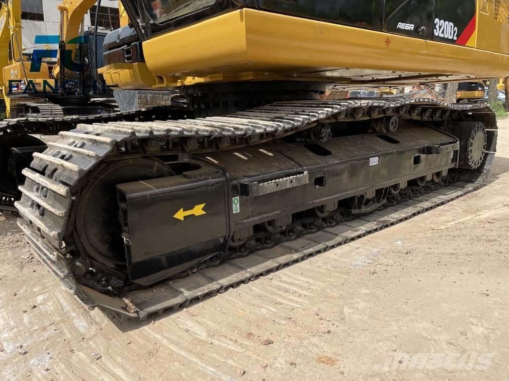 CAT 320 D2 Rupsgraafmachines