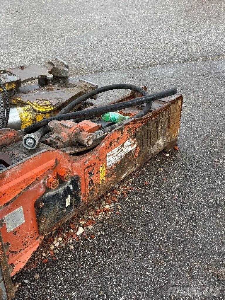 NPK Hammer Hamers en brekers