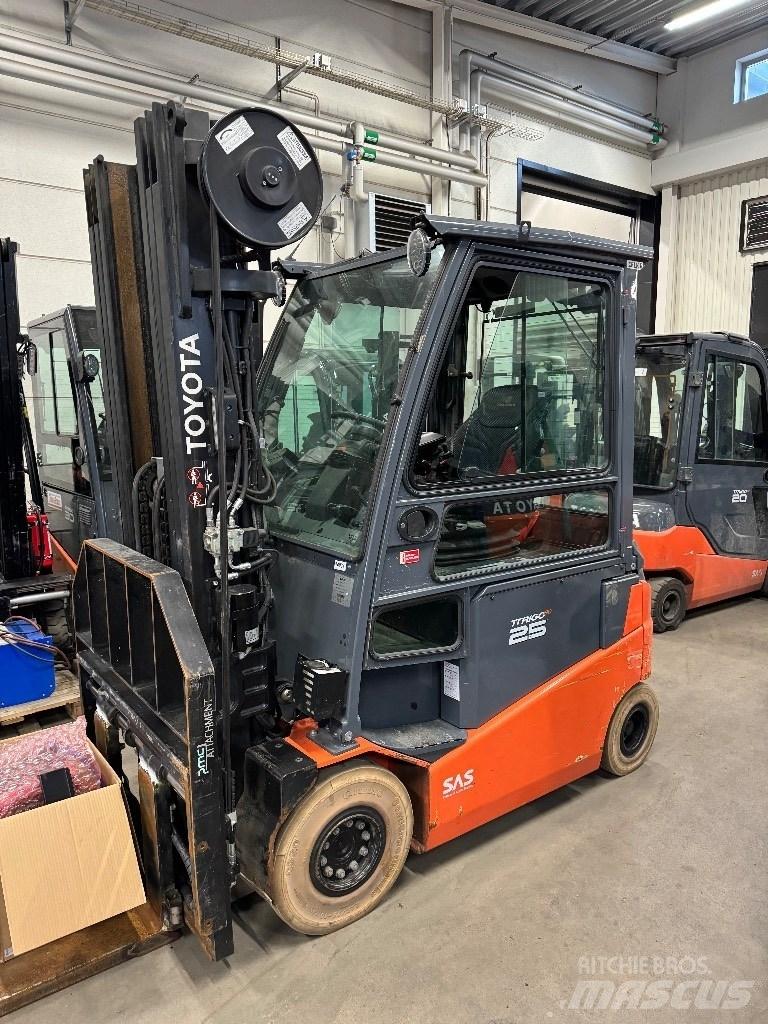 Toyota 8FBMKT25 Elektrische heftrucks