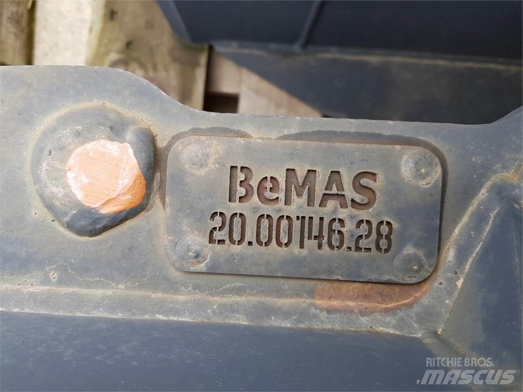  Bemas TL 500 SW010 Graafarmen