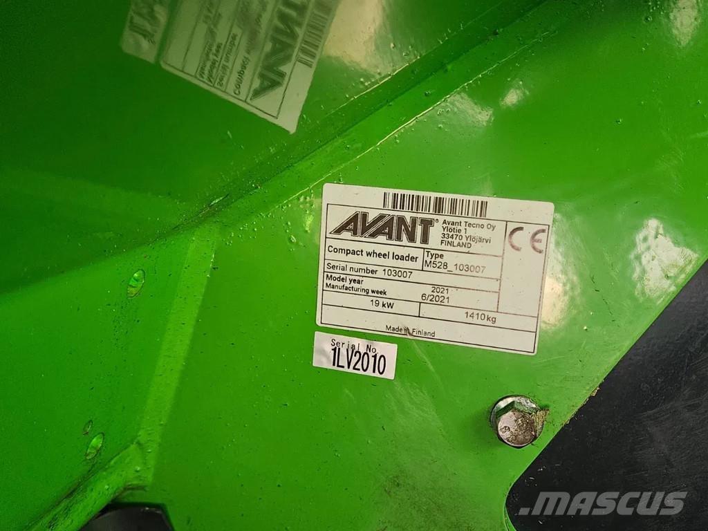 Avant 528 Miniladers