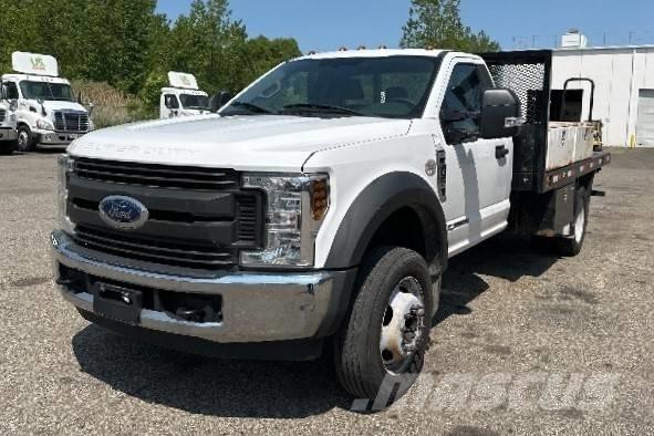 Ford F 550 XL SD Platte bakwagens