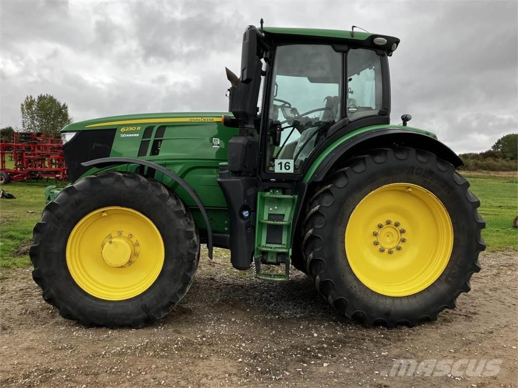 John Deere 6230R Tractoren