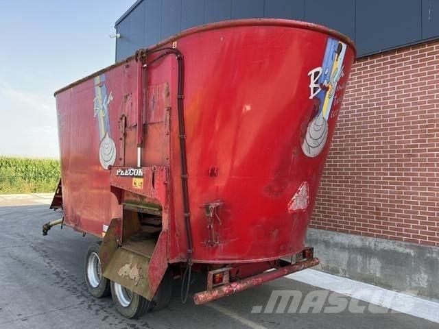 Peecon 26M³ Mengvoedermachines