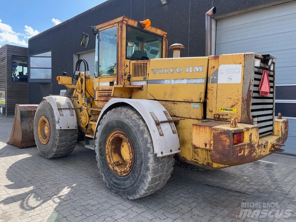 Volvo L120B Wielladers