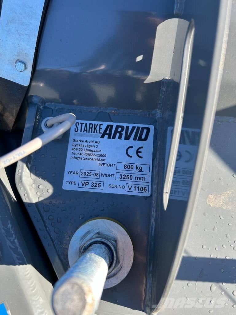 Fjärås 325 vikplog Sneeuwruimers en -schuivers