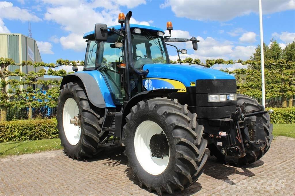 New Holland TM175 Tractoren