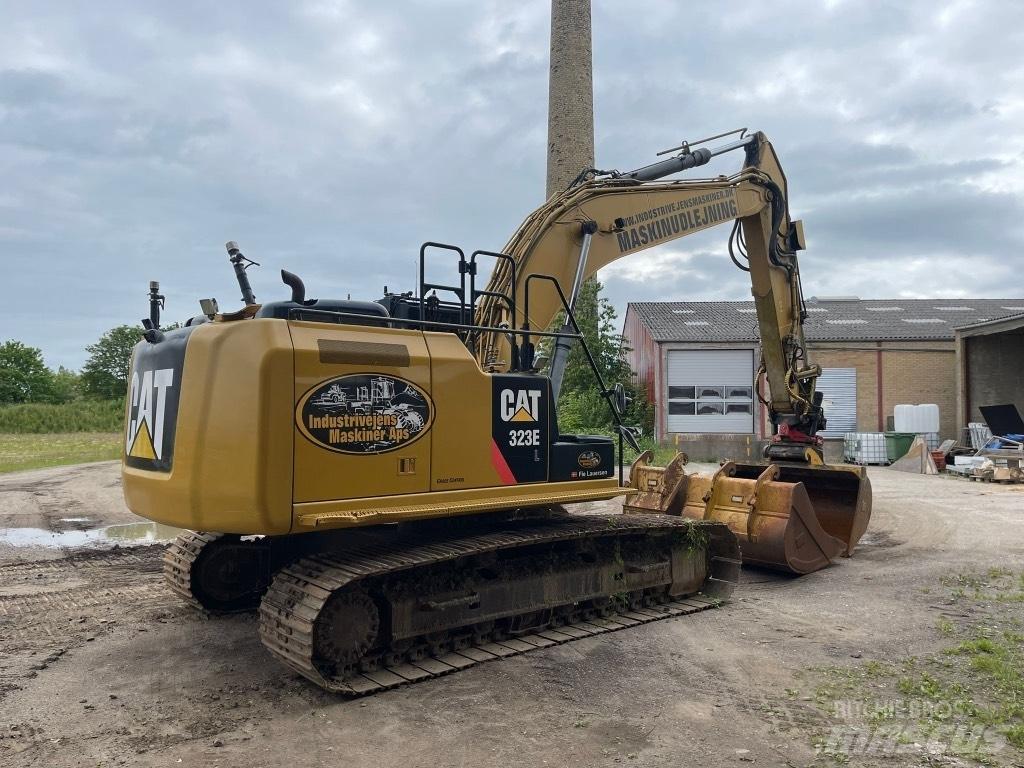 CAT 323 EL Rupsgraafmachines