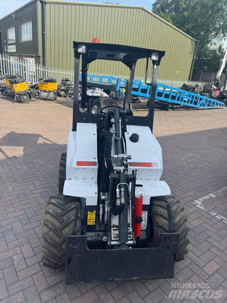 Bobcat L 28 Miniladers