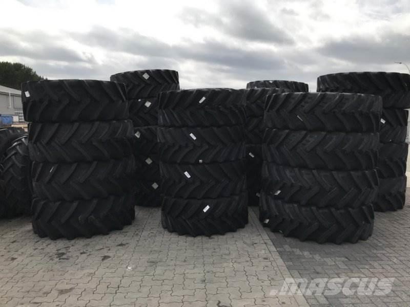 BKT 540/65 R30 Banden, wielen en velgen