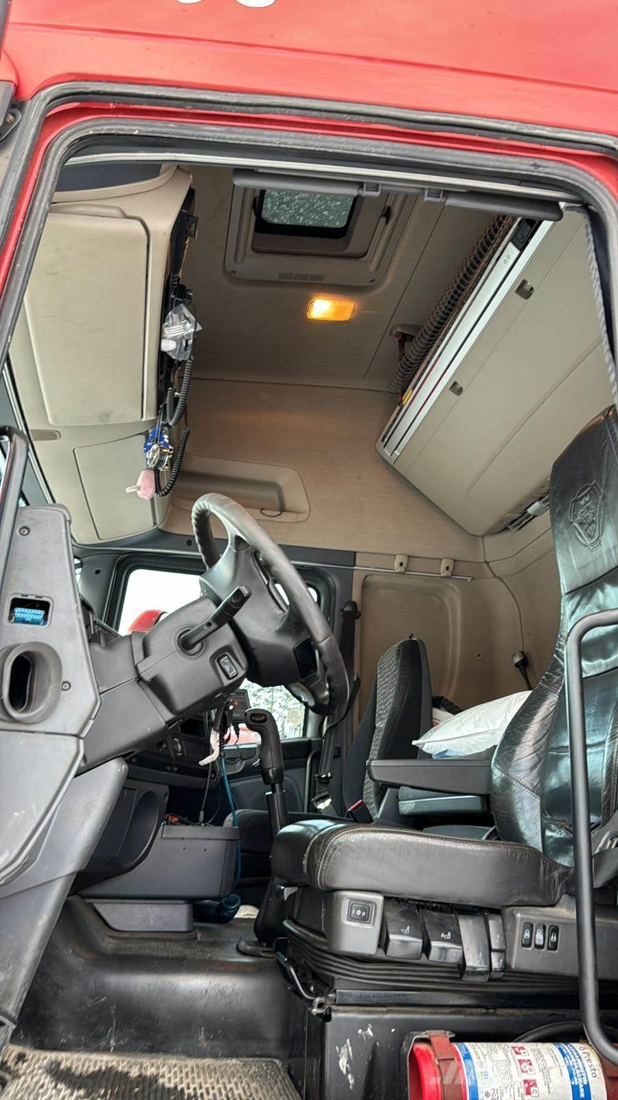 Scania R560 Hout snipper voertuigen