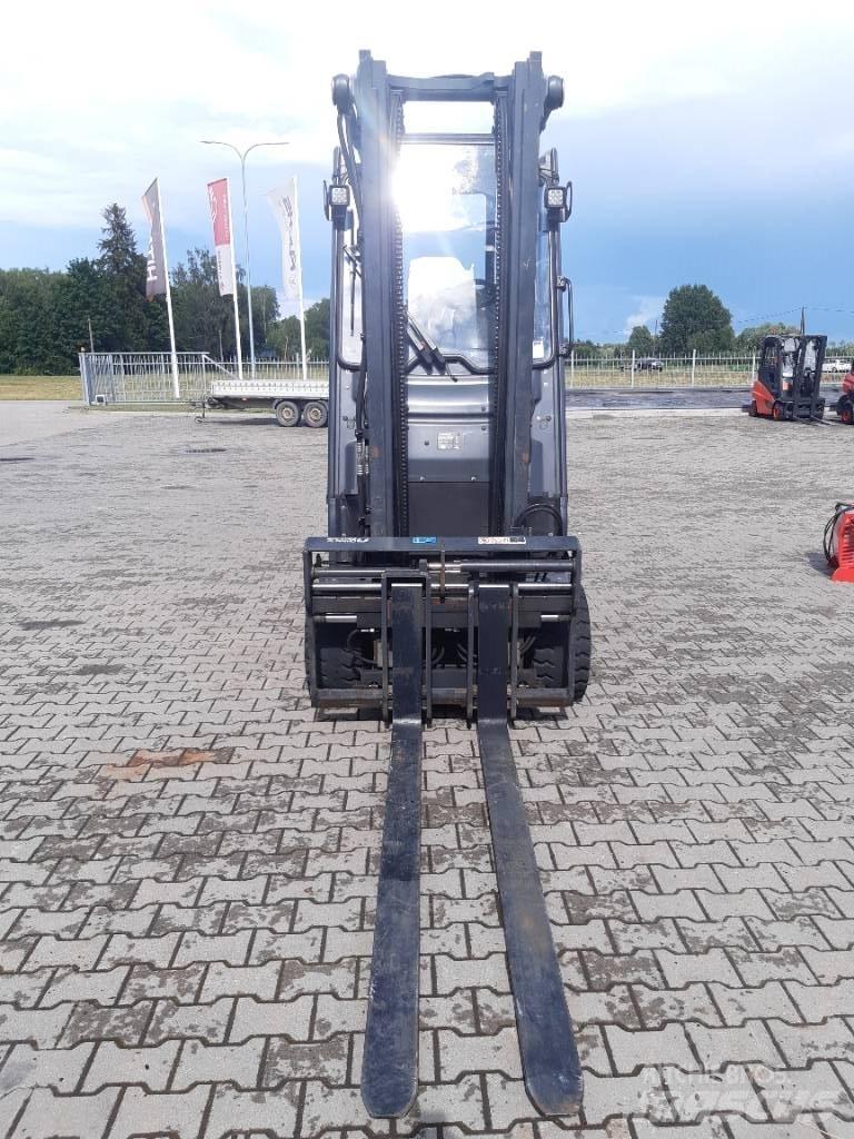 Linde E30HL Elektrische heftrucks